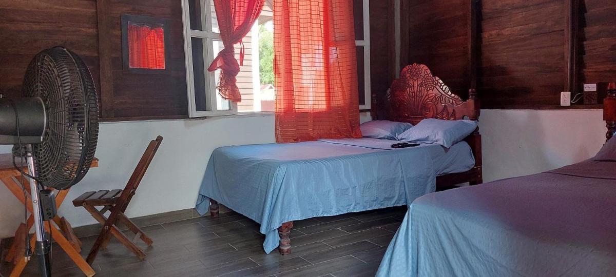 Posada Tzeltal Arroyo Agua Azul Eksteriør billede