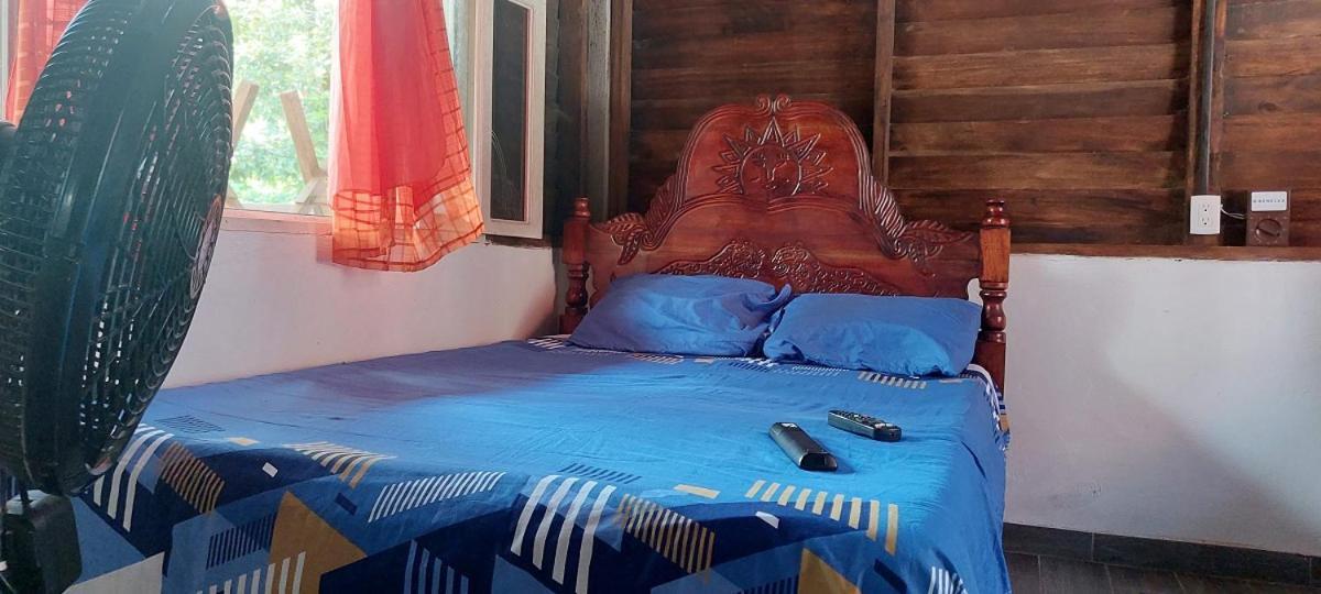 Posada Tzeltal Arroyo Agua Azul Eksteriør billede